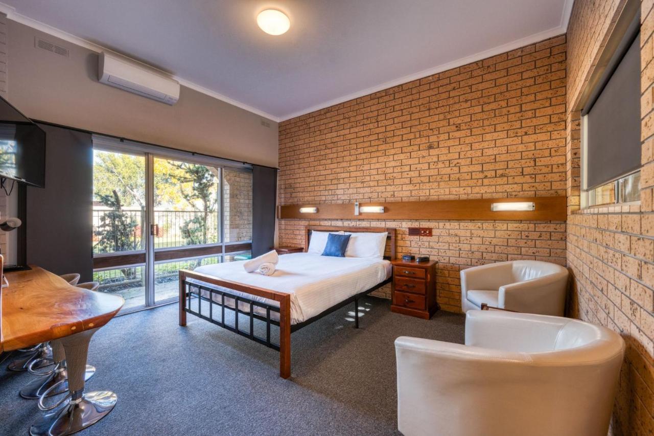 Colac Mid City Motor Inn Dış mekan fotoğraf