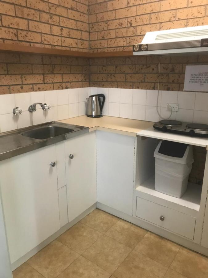Colac Mid City Motor Inn Dış mekan fotoğraf