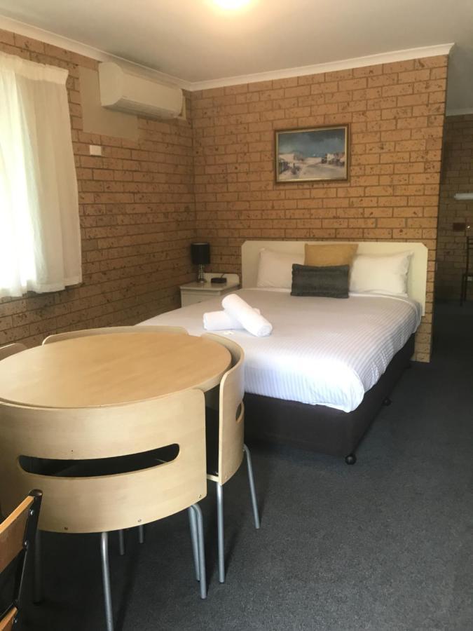 Colac Mid City Motor Inn Dış mekan fotoğraf