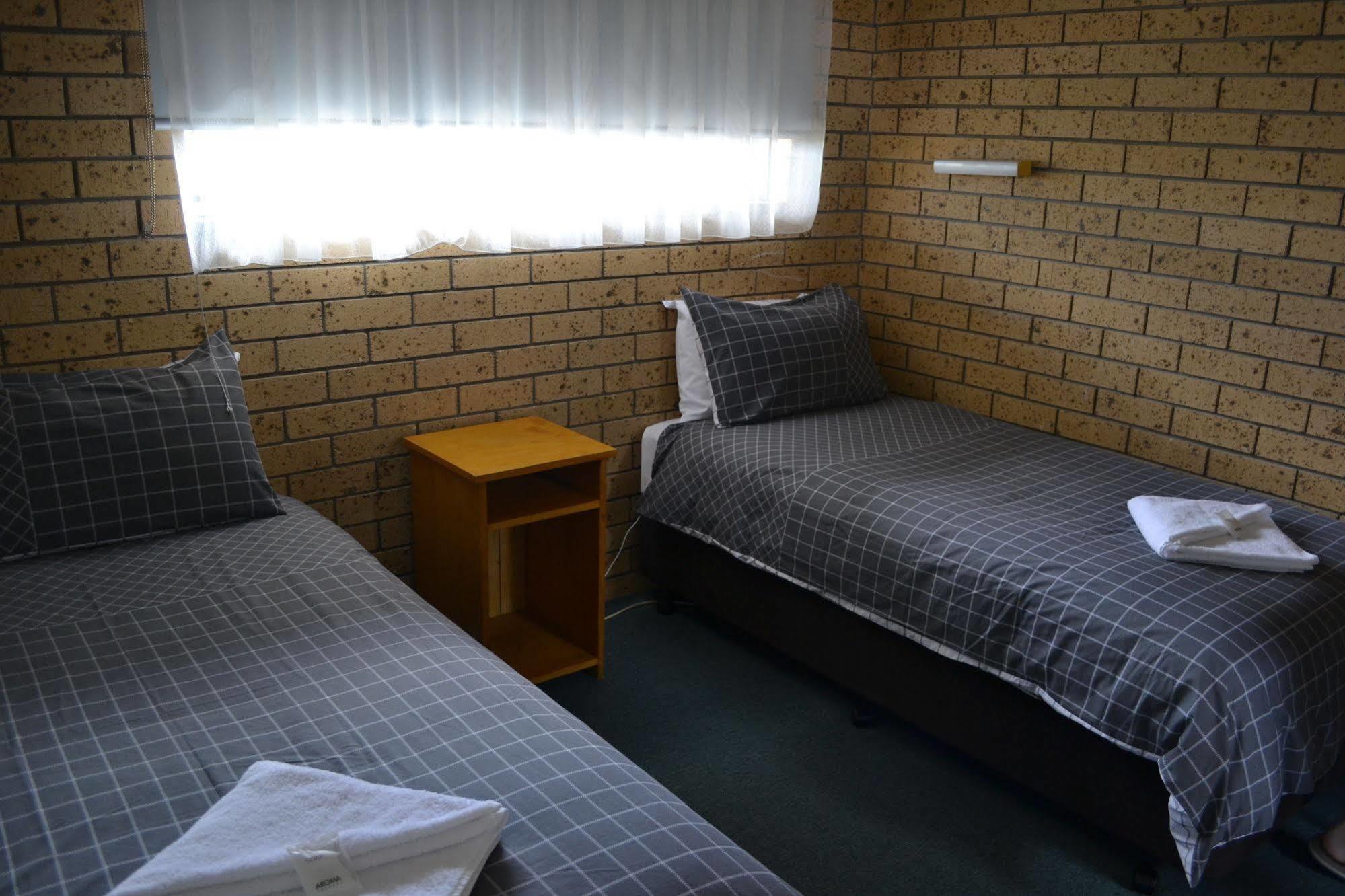 Colac Mid City Motor Inn Dış mekan fotoğraf