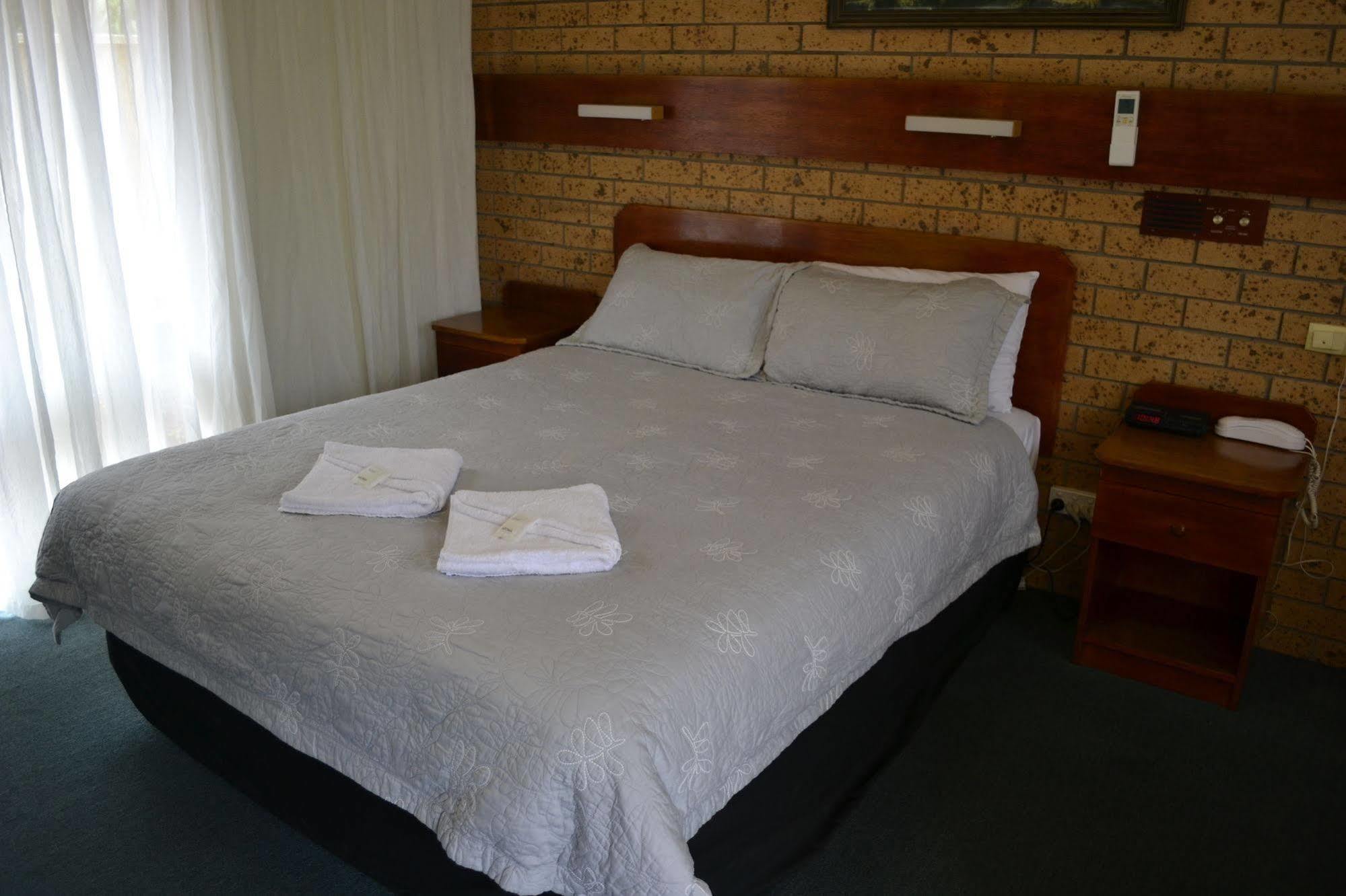 Colac Mid City Motor Inn Dış mekan fotoğraf