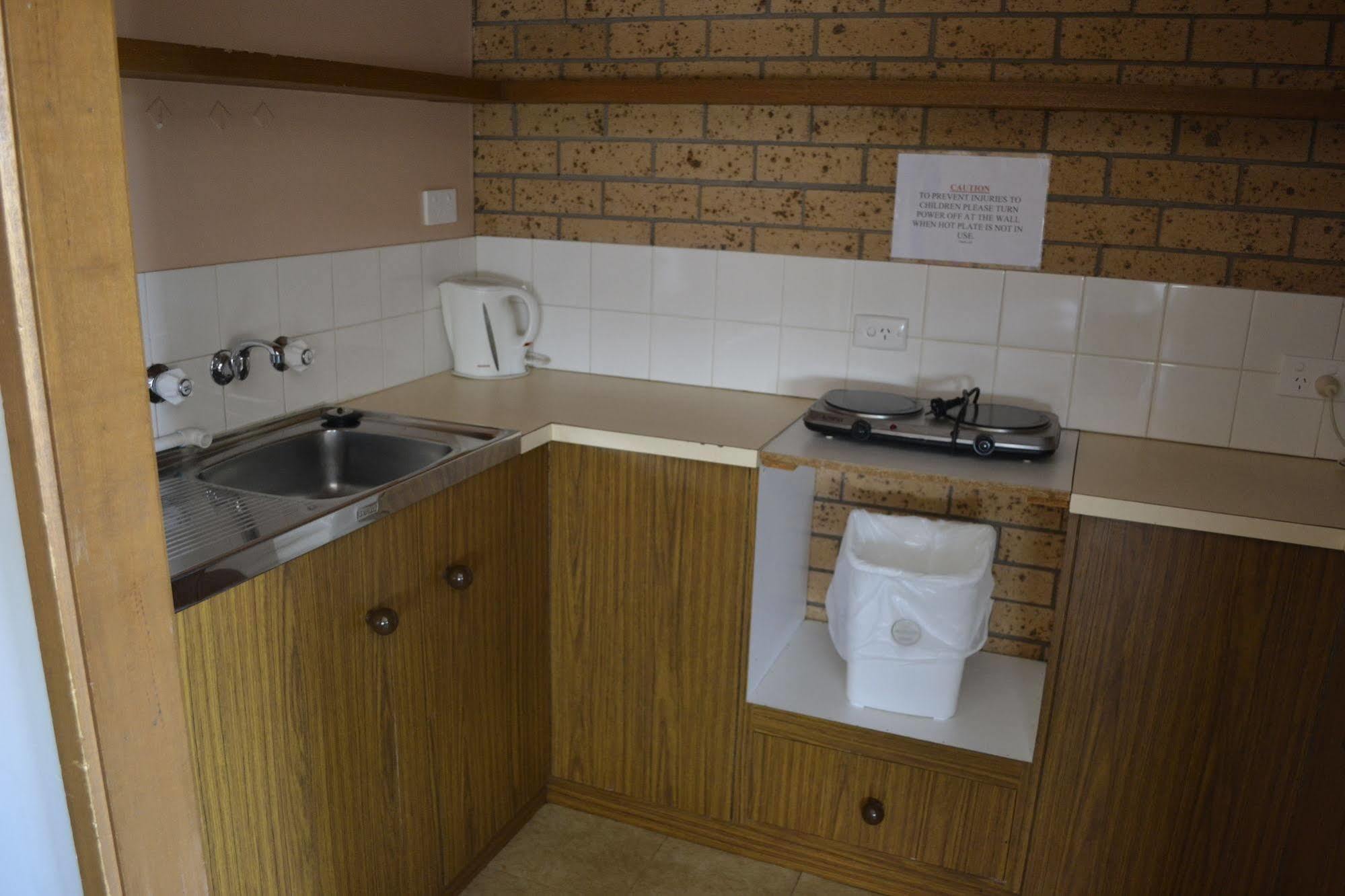 Colac Mid City Motor Inn Dış mekan fotoğraf