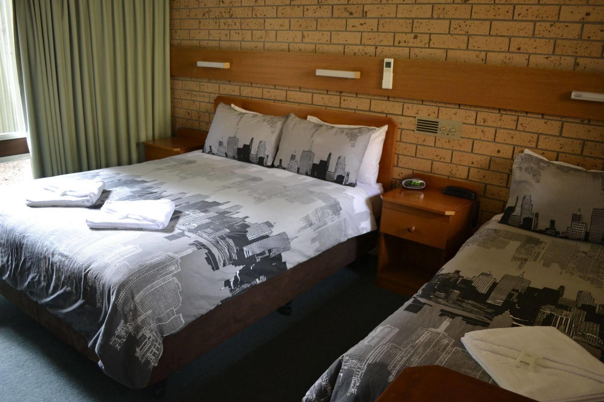 Colac Mid City Motor Inn Dış mekan fotoğraf