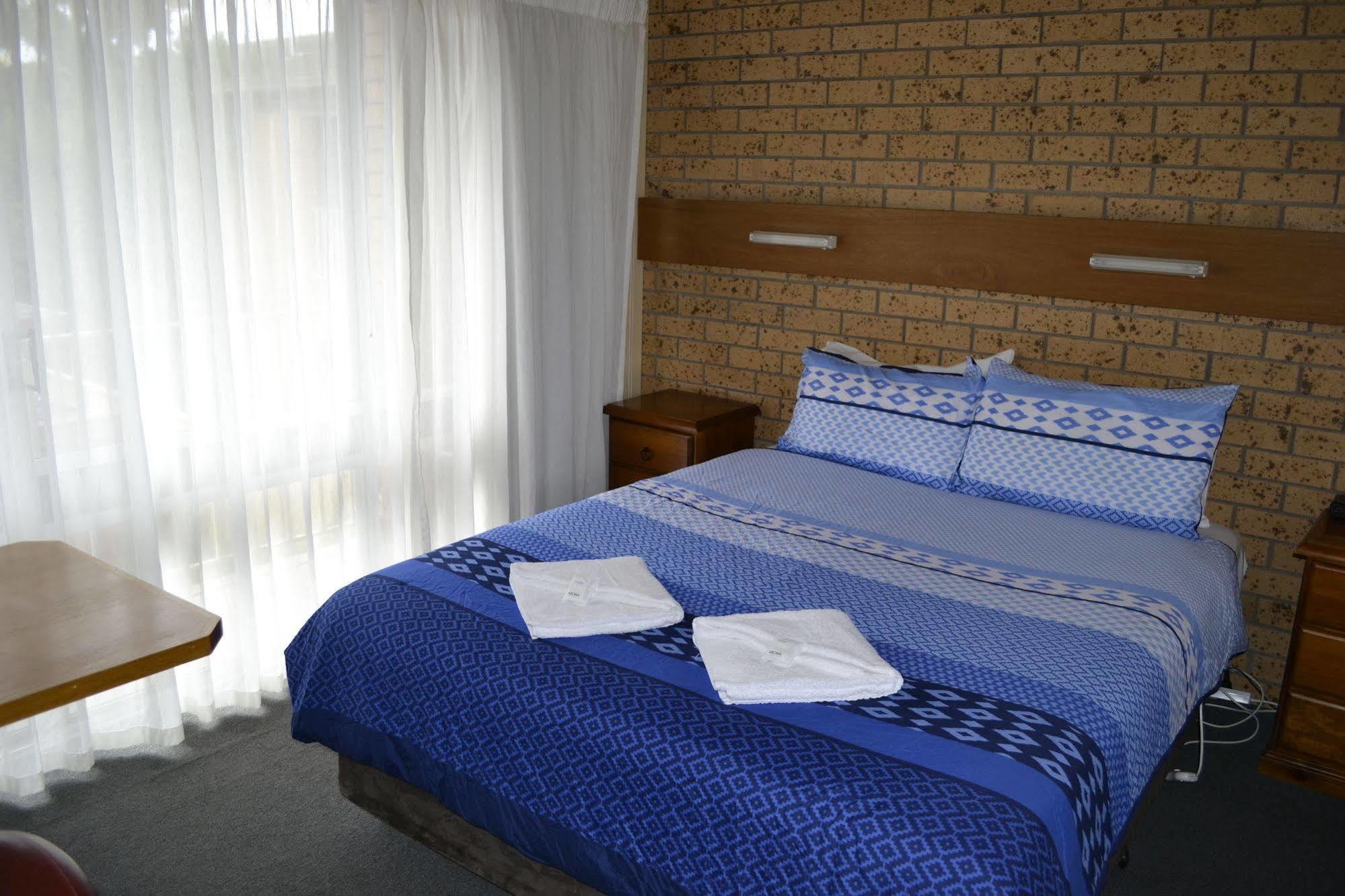 Colac Mid City Motor Inn Dış mekan fotoğraf