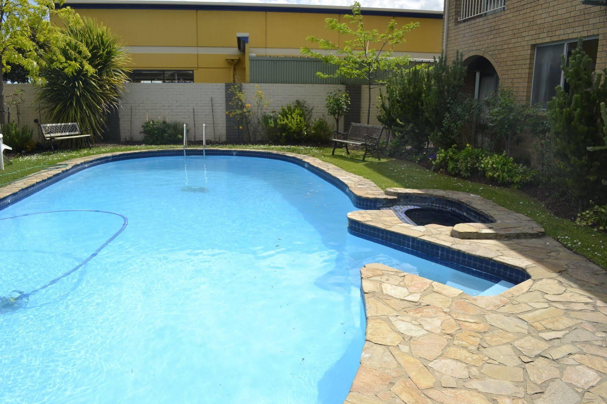 Colac Mid City Motor Inn Dış mekan fotoğraf