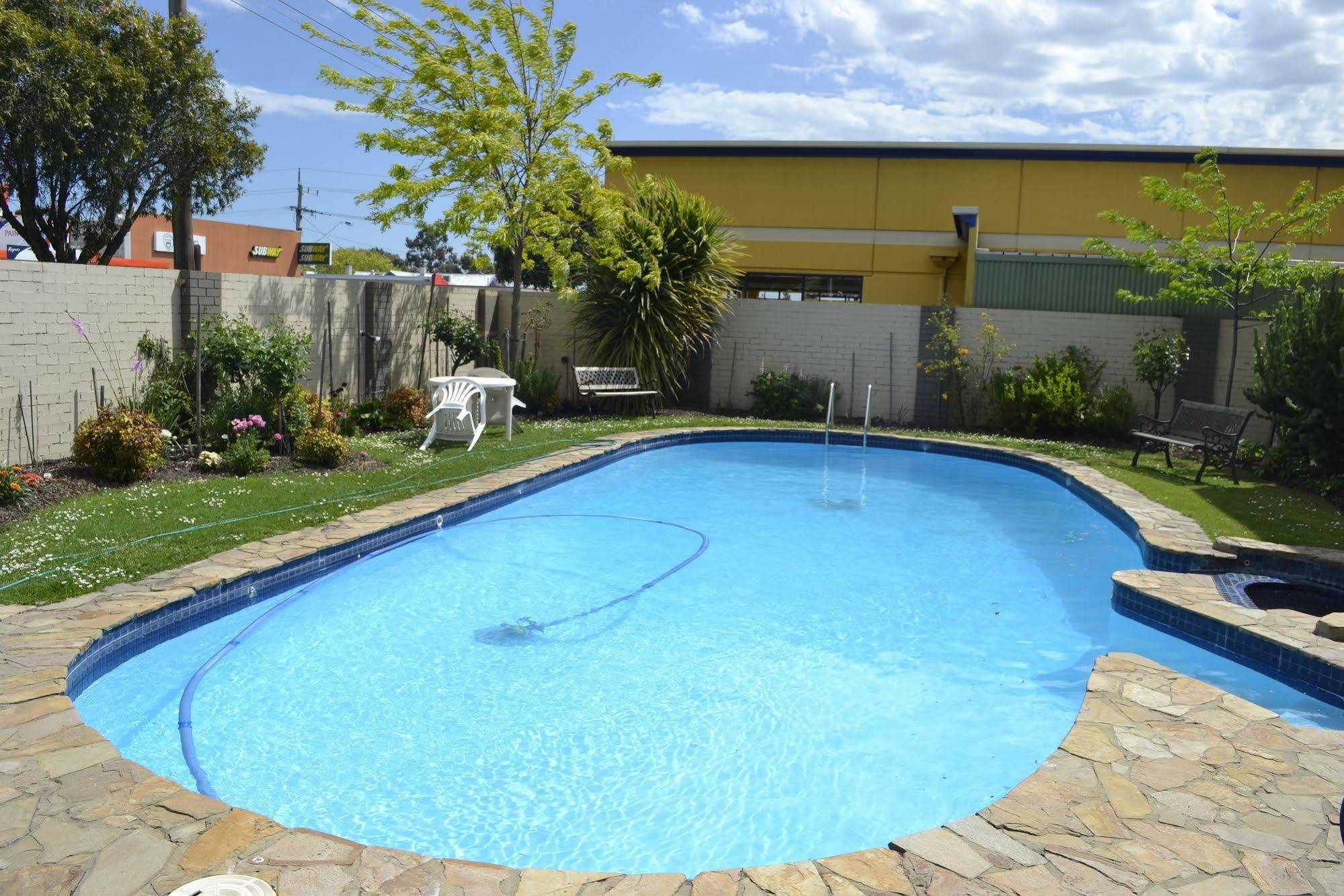 Colac Mid City Motor Inn Dış mekan fotoğraf
