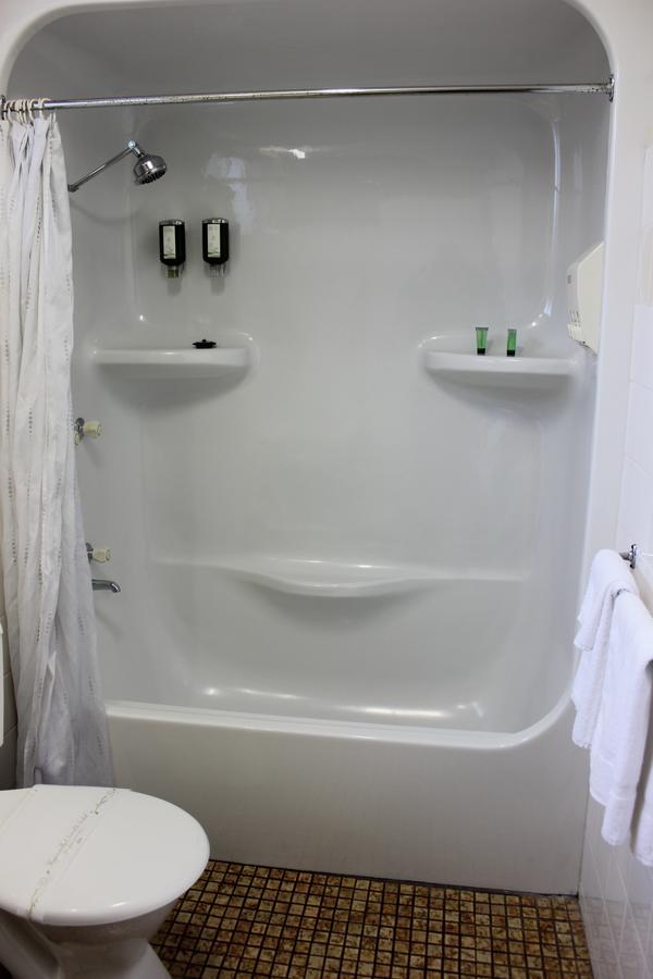 Colac Mid City Motor Inn Dış mekan fotoğraf